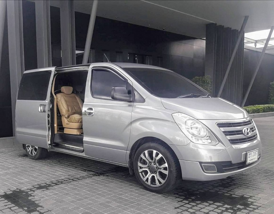 Airport v.i.p Van >> 0802574555